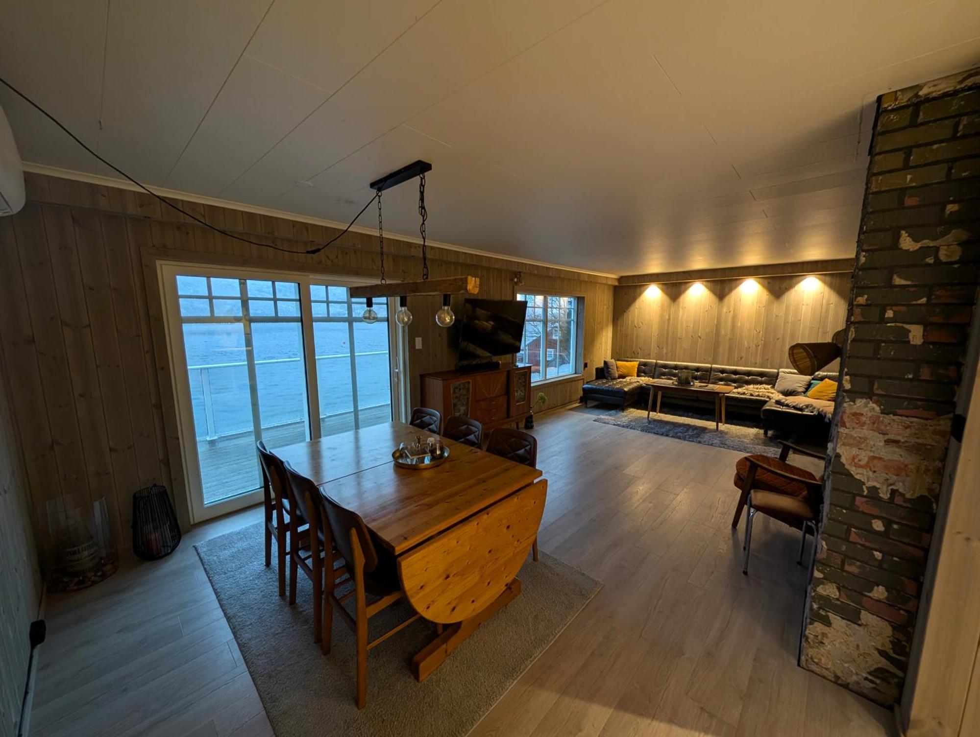 Reine Retro Villa - Cozy Villa With A Fantastic View 외부 사진