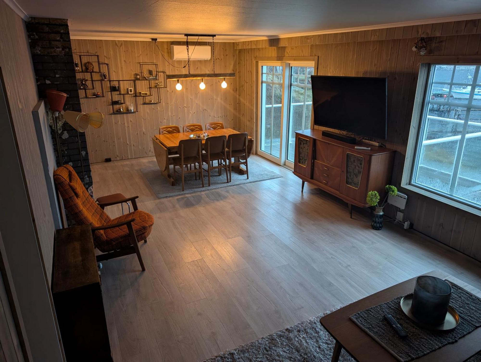 Reine Retro Villa - Cozy Villa With A Fantastic View 외부 사진